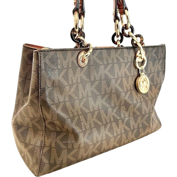Michael Kors Signature Cynthia Satchel Purse Women's Medium Brown Gold Hardware‎ - Picture 1 of 8
